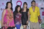Bipasha Basu, Milind Soman at Pinkathon Event for Breast Cancer Awareness in Olive, Mumbai on 9th Nov 2012 (8).JPG